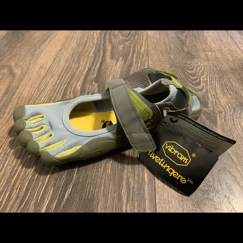 Vibram 5 finger shoes